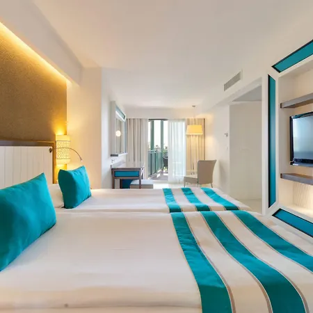 Robinson Pamfilya אתר נופש