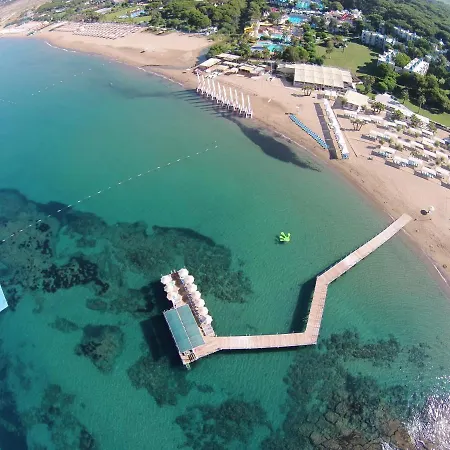 Robinson Pamfilya Ośrodek wypoczynkowy 4*