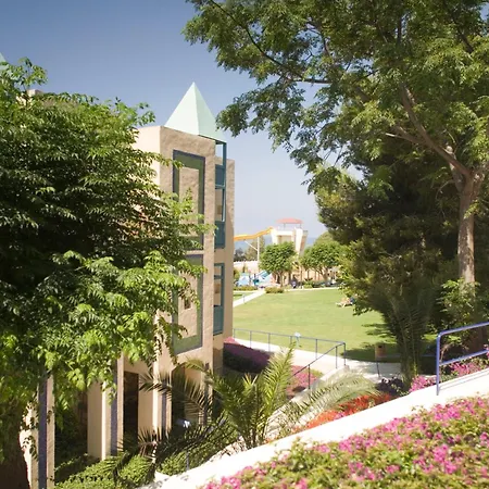 Robinson Pamfilya - 4*