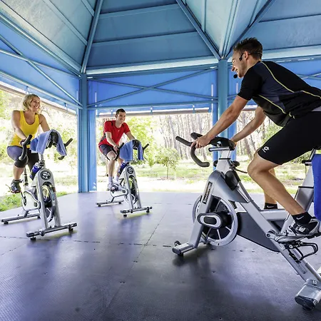 Robinson Pamfilya - Side