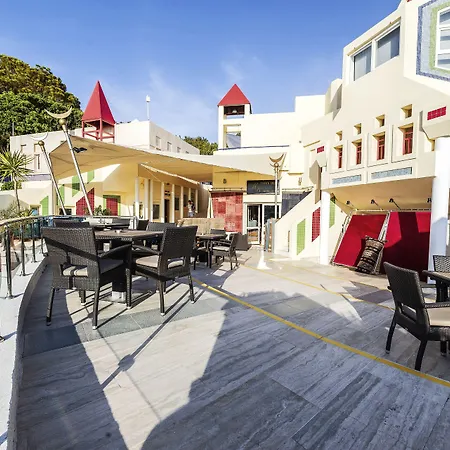 Robinson Pamfilya - 4* Side